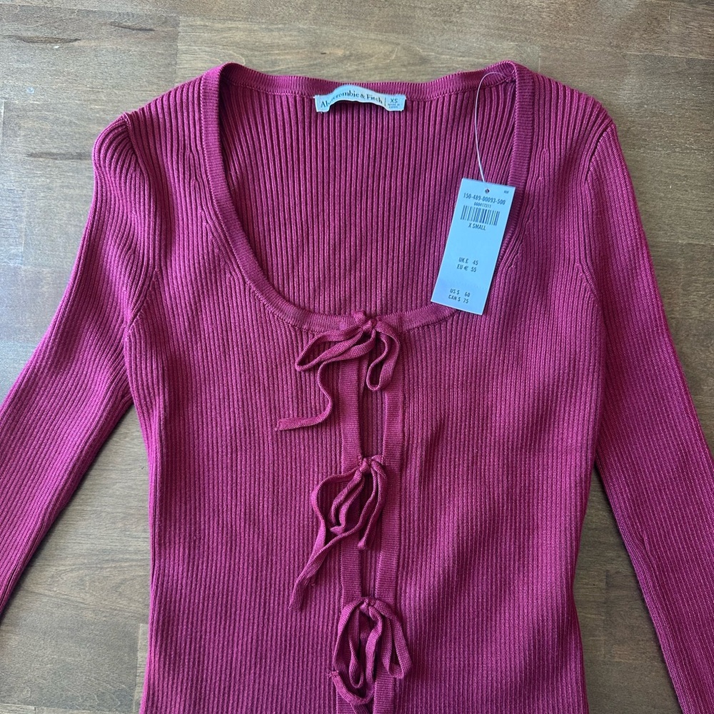 Abercrombie Ribbed Tie-Front Long Sleeve Top